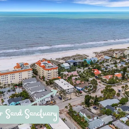 2Br Modern Beach Condo - Steps To Clearwater Beach ➠ 676 Mandalay 111